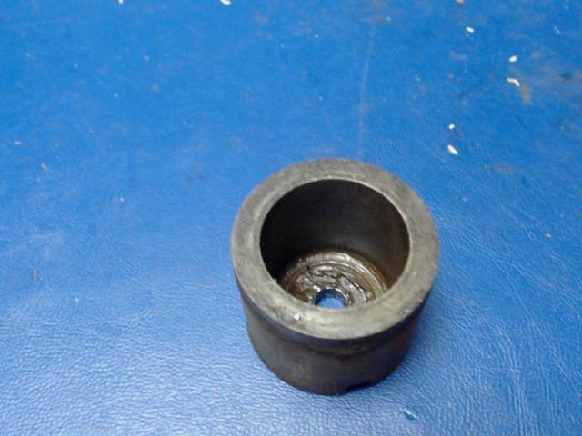 0442143-1 Cessna - Ferrule - Nose Gear Axle